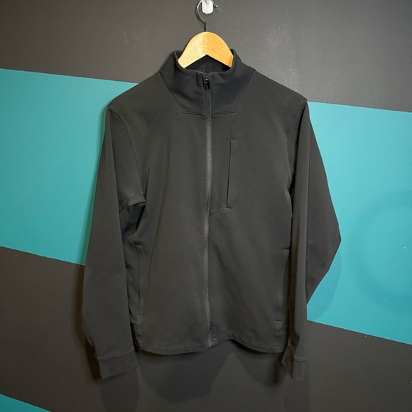 Lululemon Sojourn Men's Black Jacket size Medium Outdoor - Picture 5 of 13